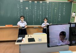 明日はお休みです！