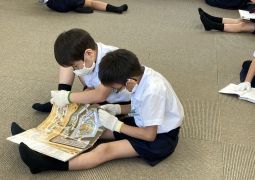 図書室にいったよ！