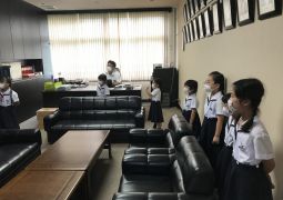 学校探検をしたよ