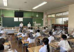 はじめまして、実習生の先生達