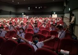映画鑑賞会「1／2の魔法」
