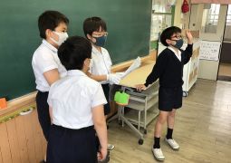 自分たちがつくる