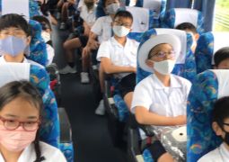 帰りのバス内（３日目）