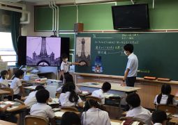 エッフェル塔！？