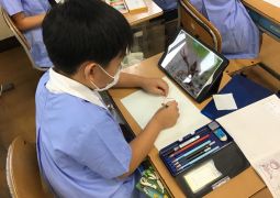 ザリガニの絵と新しいダンス