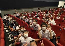 10.14.ワクワクドキドキ映画館！