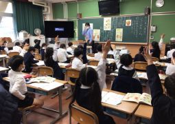 12.08.ジャングルジム（道徳の時間）