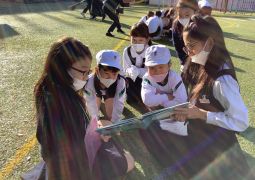 12.09.トリオで絵本を読んでもらったよ♪