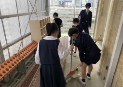 授業に作品整理、大掃除もしたよ！