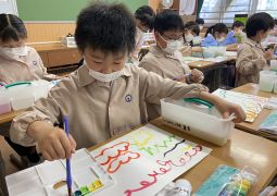 絵の具に挑戦！