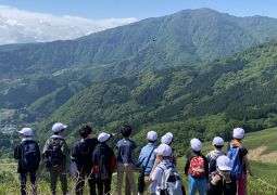 登頂　絶景を目に