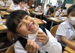 05.13. よく「観て」みよう、あさがおの種！