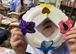 みんなでワイワイ！紙けん玉