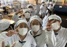 給食が始まりました