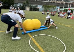 運んで、走って