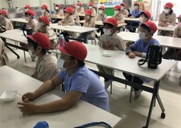 ラッキーモンスターづくり〜陶芸体験〜