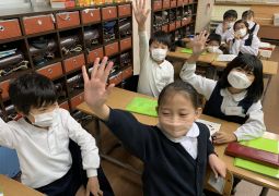 どこの国の食べ物かな？〜外国語活動の学習〜