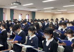 視聴覚室での音楽