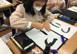 ひらがなの丸みを感じながら〜書写「つり」〜