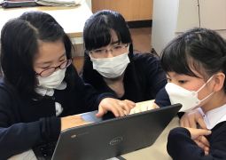 元気いっぱいで雨雲を吹き飛ばせ！