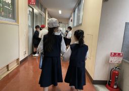 1年生に学校案内をしよう!