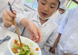 05.12.ゆでサラダで元気♫