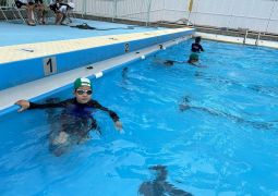 クラス水泳学習スタート♩