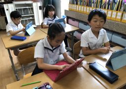 ロイロでお気に入りの本の紹介しあおう！