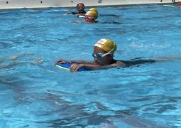 カエル足でスィースィー