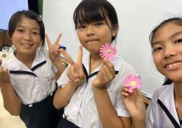 08.23.みんなで作ろう玄関掲示‼︎