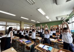 音楽が始まりました！