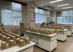 カップandソーサー受け渡しについて