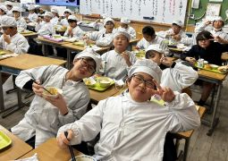 4時間目の授業の後は・・・