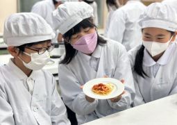 １組　イタリアントマトで商品開発