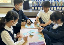 商品開発「パッケージデザインを考えよう（3組）」