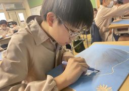 02.08.彫刻刀入刀！