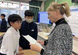 Let’s Enjoy English!!