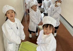 給食スタート！