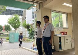 学校のだれかがよろこview