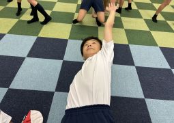 08.26.指先で体を”支える“