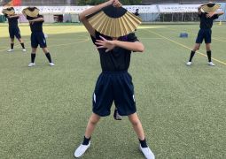 明日、校内お披露目