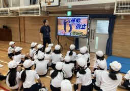 10.29. 壁倒立から補助倒立へ