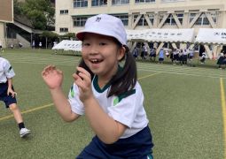 玉入れ　個人走　団体演技