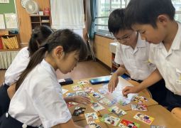 10.18 カルタチャンピオンはだれの手に