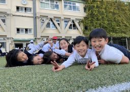 11.18 芝生の上DE笑顔