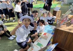 秋空の下、元気に身体を動かし、活動の幅を広げています。