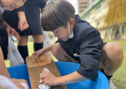 12.16 洗濯名人はだれの手に