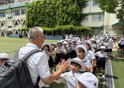 06.25　海をこえて