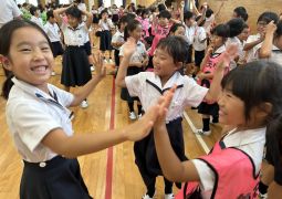 2025.09.01  １年生もニコニコ！