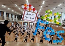 09.22　きみはだれとおどる？